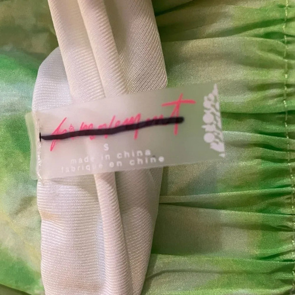 FP MOVEMENT By FREE PEOPLE NWOT The Way Home Shorts in Tie Dye Green - Picture 5 of 9